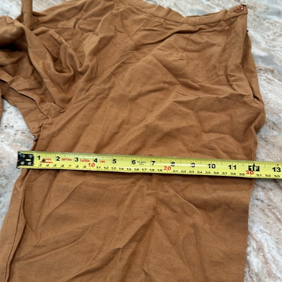 Linen & Rayon Capris - Picture 12 of 12